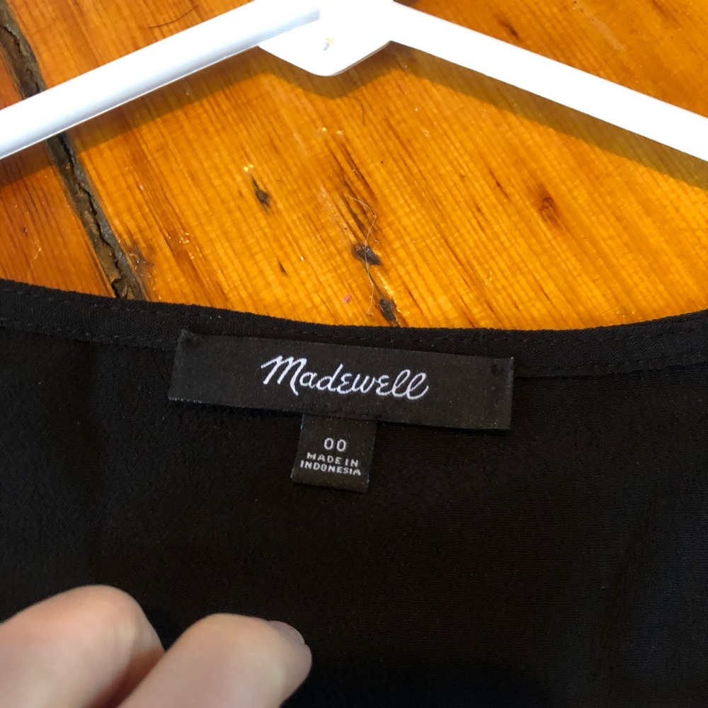 Madewell Ruffled Buttoned Blouse (Black) - Picture 5 of 5